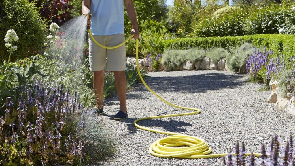 Top 4 Best Garden Hoses To Buy And Which Is Best For Your Garden | Hozelock